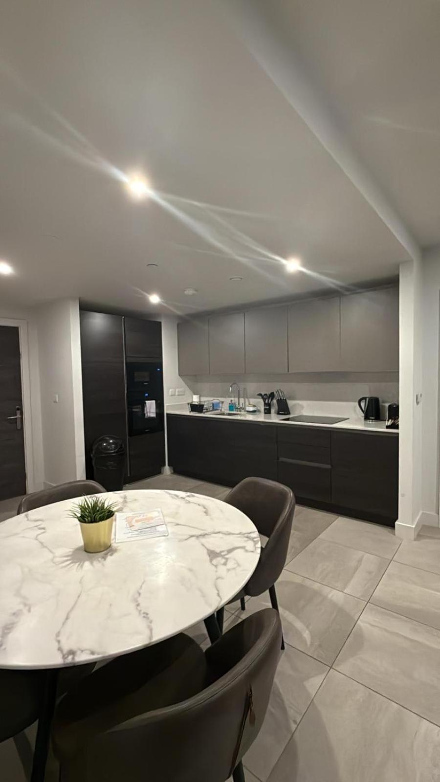Mercian Luxury Serviced Apartments- Birmingham City Centre - Your Perfect Stay - Gym Rooftop Terrace Cinema Room Экстерьер фото